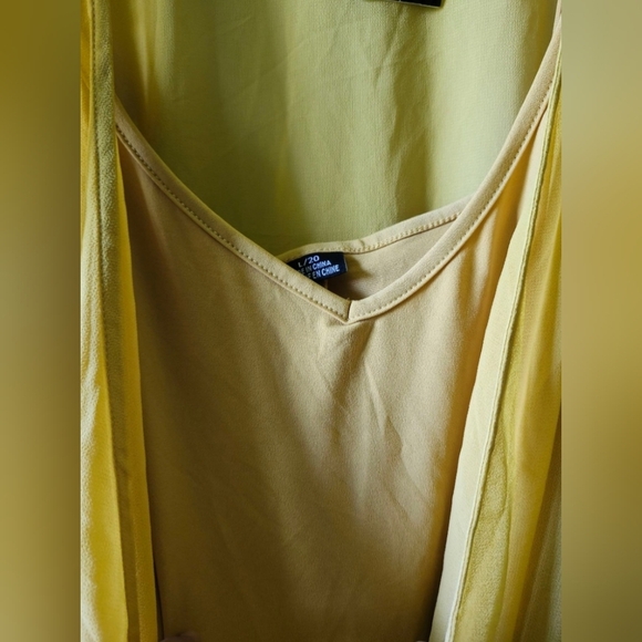 City Chic Yellow Flutter Sleeve Maxi Dress - Picture 10 of 10